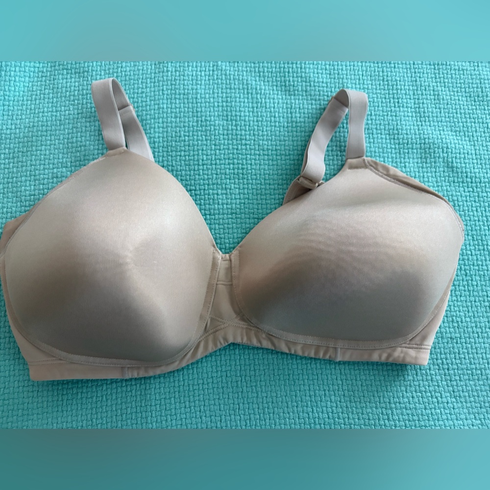 VANITY FAIR 38D style 71267 Beauty Back bra in Nude. Excellent cond.